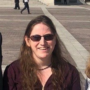 Meet your Posher, Stefanie